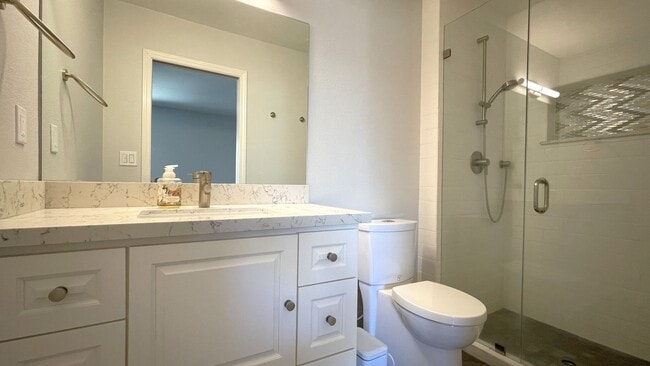 Building Photo - Concord Beautiful remodeled 3 bedroom 2 ba...