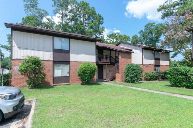 Building Photo - 1824 Sheffield Dr