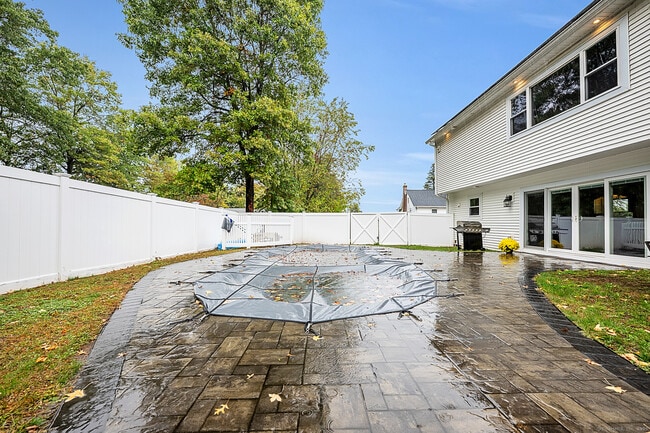 Building Photo - 46 West St