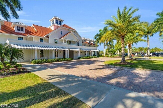 Building Photo - 7239 Saona CT