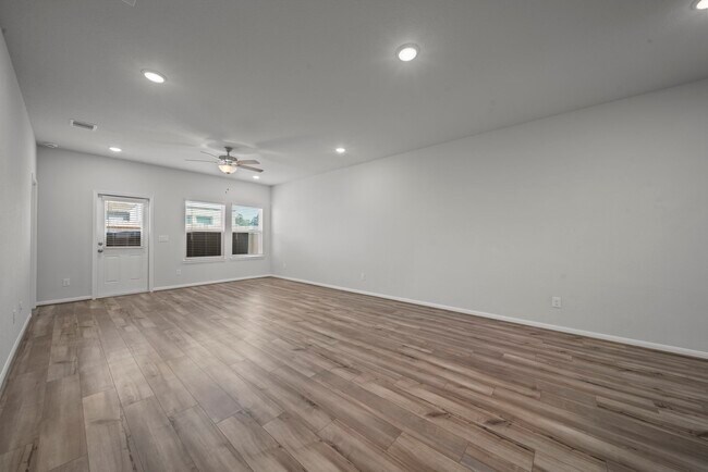 Building Photo - 8340 Bristlecone Pne Wy