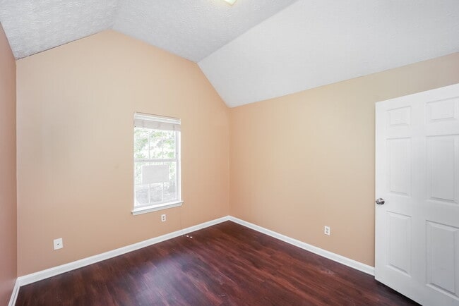 Building Photo - 4414 Gladewood Run