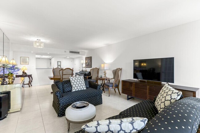 Building Photo - 2400 Presidential Way