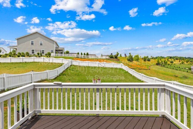 Building Photo - 7067 Waterwheel St SW