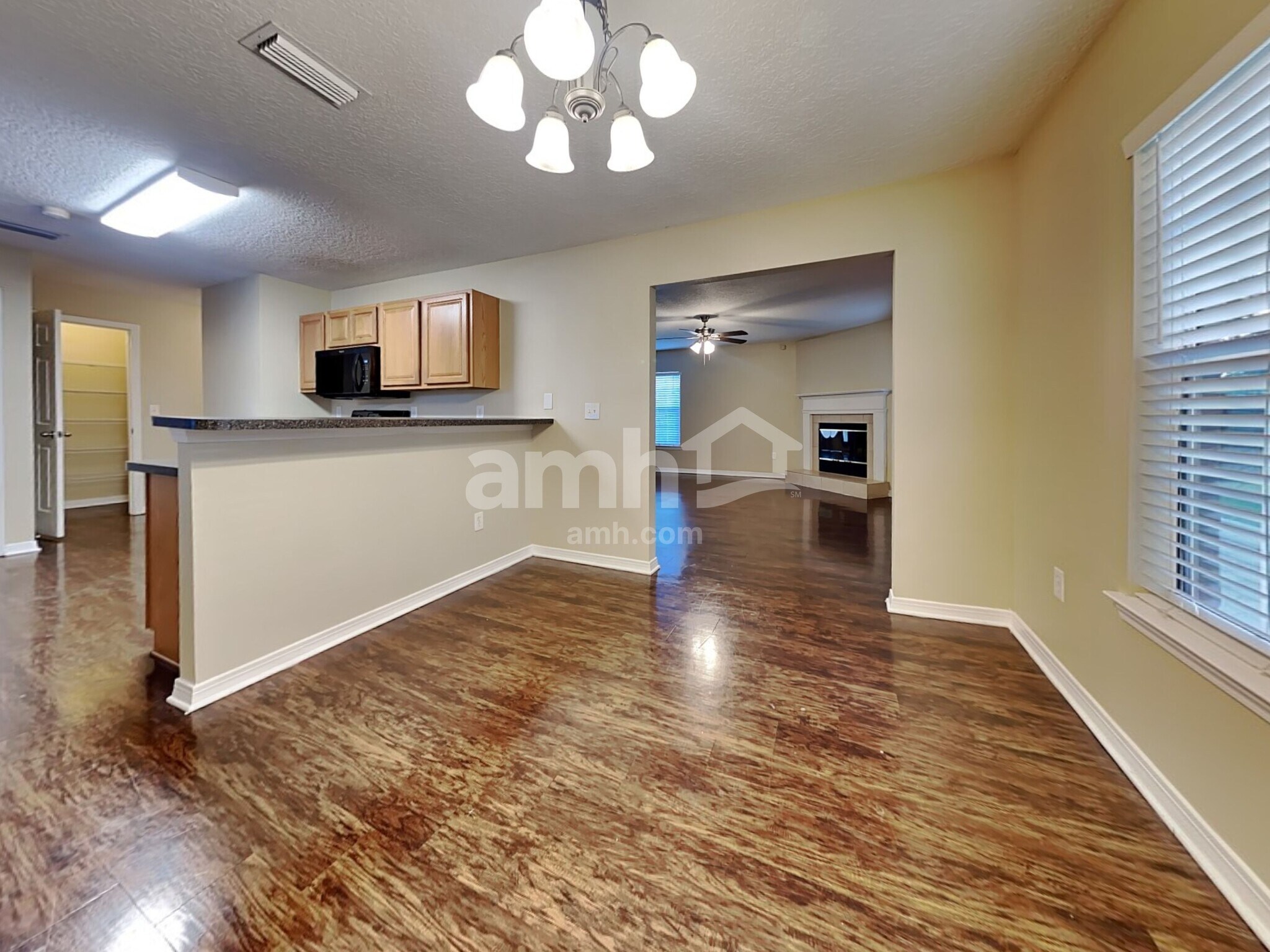 Building Photo - 7652 Vandalay Dr