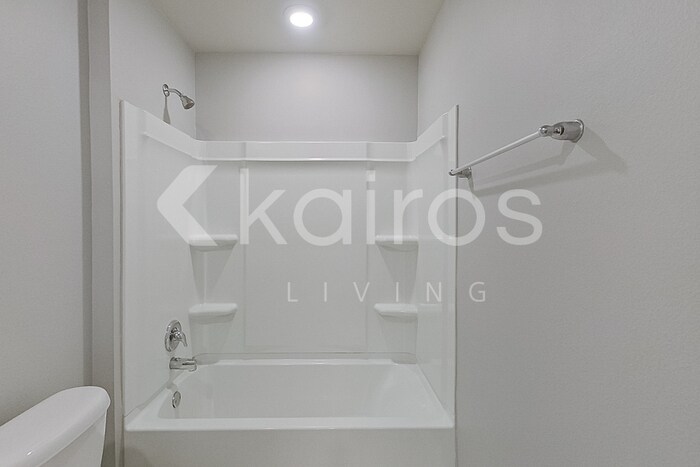 Building Photo - 107 Yardley Ct