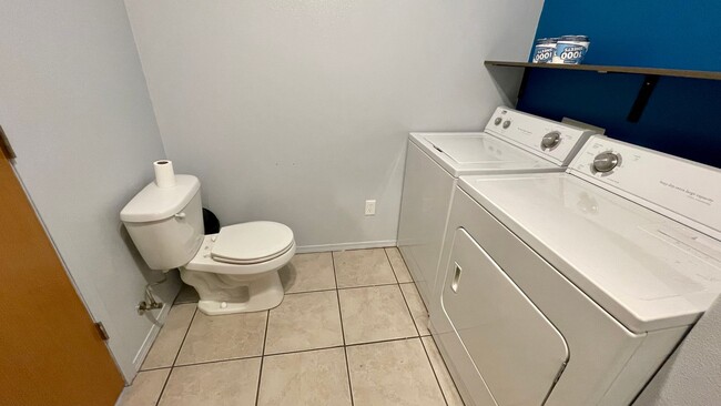 Building Photo - Large 2 Bedroom 2.5 Bath Home With Fenced Yard & Wrap Around Deck in Clearwood Community! Lake, T...