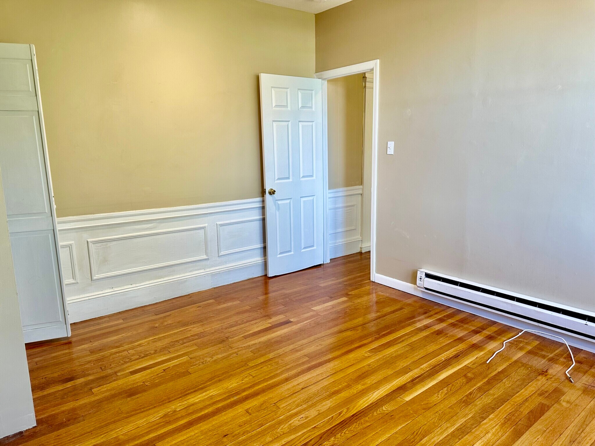 Building Photo - 74 Egmont St