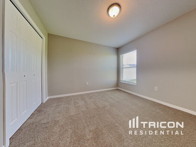 Building Photo - 1387 Laurel Glen Dr