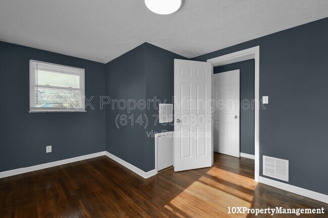 Building Photo - 455 S Napoleon Ave