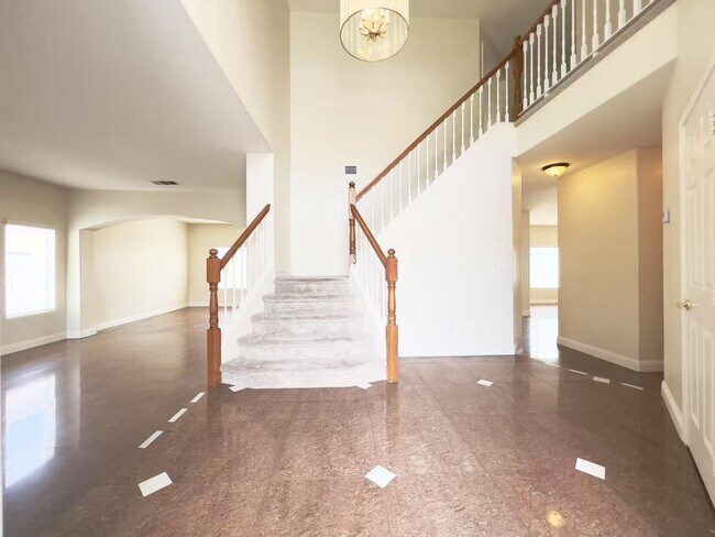 Building Photo - Great location house in Green Valley