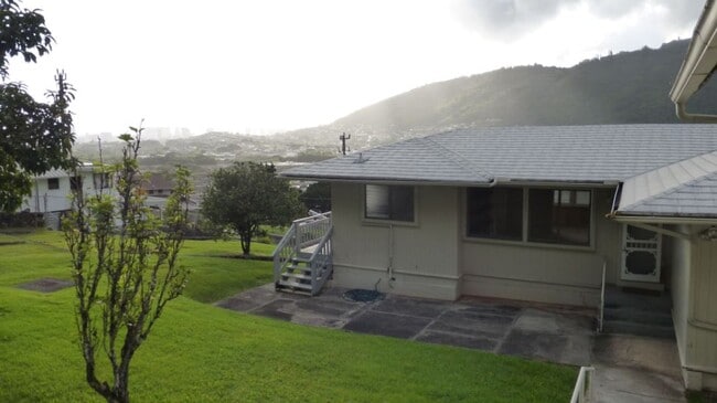Building Photo - 3112 Alani Dr