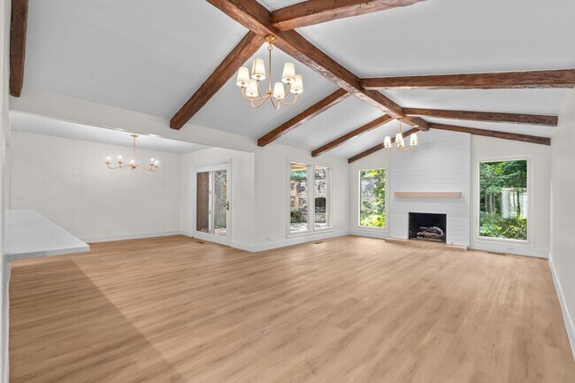 Building Photo - Totally renovated open concept with vaulted ceilings
