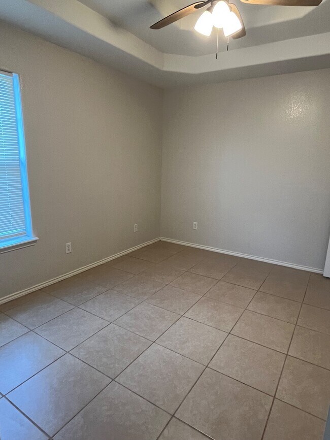 Building Photo - 20602 Alta Vista Ct