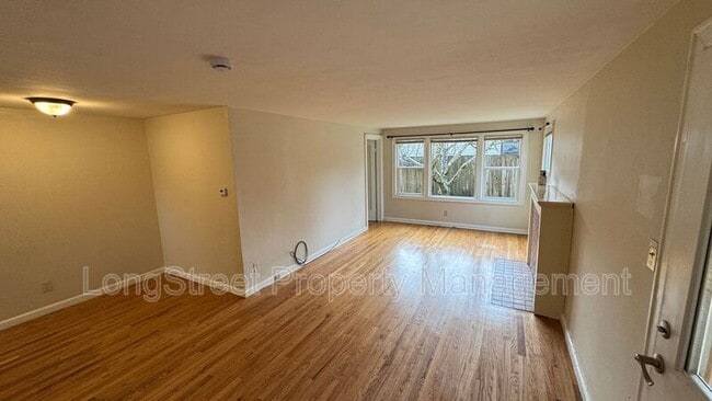 Building Photo - 1137 NW 13th St