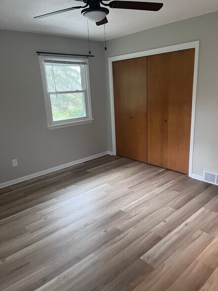 Building Photo - 3300 Twin Hills Rd NW