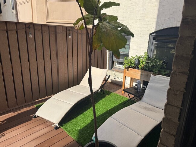 Building Photo - 416 Commonwealth Ave