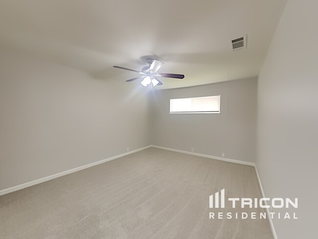 Building Photo - 1713 Brown Trail