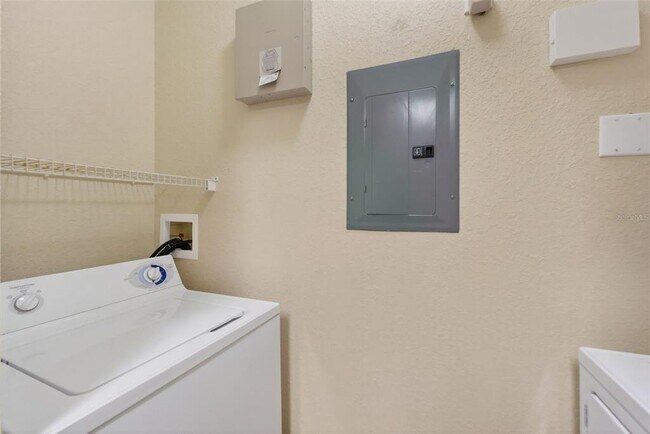 Building Photo - 5550 E Michigan St