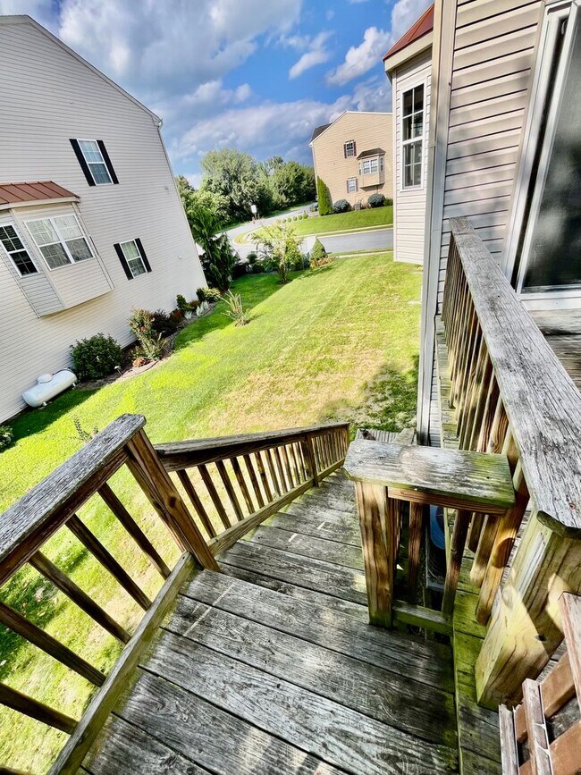 Building Photo - 44 Milestone Ct