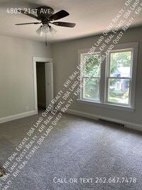 Building Photo - 4803 21st Ave