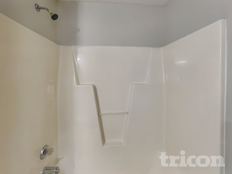 Building Photo - 7401 Fallow Ln