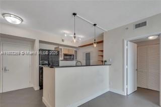 Building Photo - 335 S Biscayne Blvd