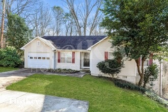 Building Photo - 3240 Hilltop Cir