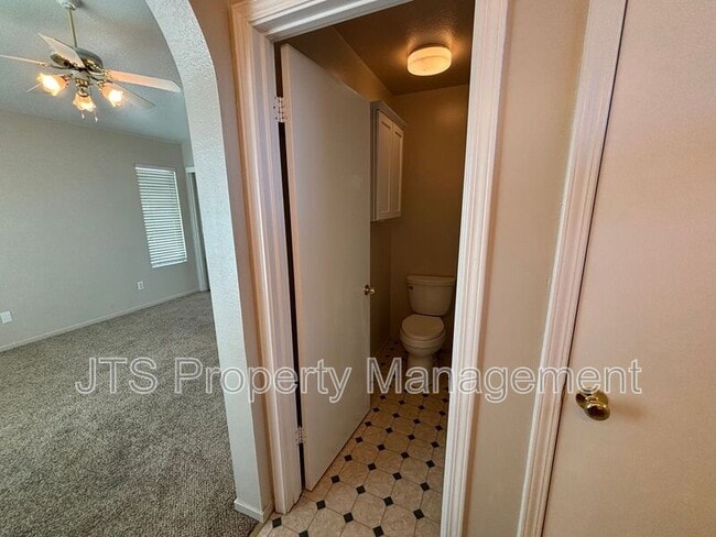 Building Photo - 6620 Verandah Ct