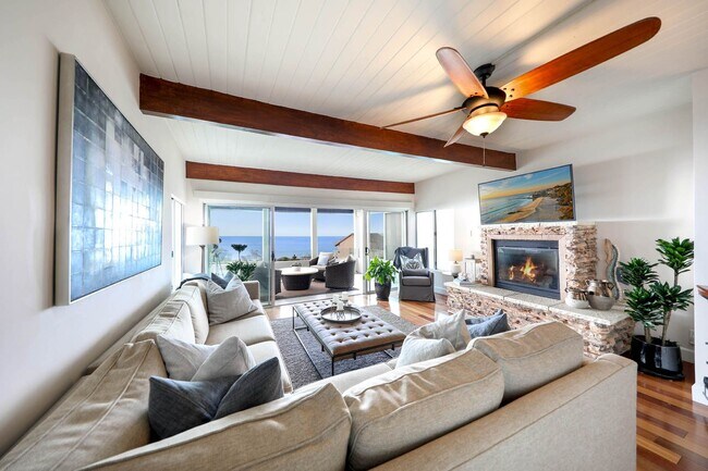 Building Photo - Gorgeous Contemporary Hilltop Laguna Beach Home - PANORAMIC OCEAN & CATALINA VIEWS!
