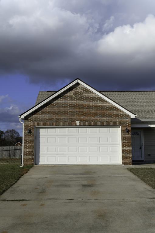 Building Photo - 307 Nile Ln