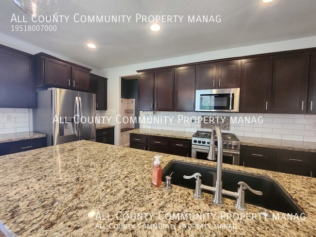 Building Photo - 25255 High Plains Ct