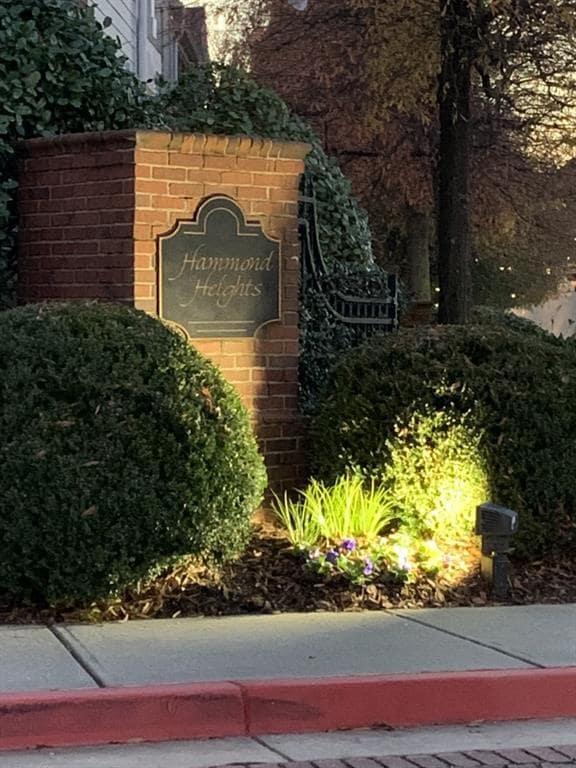 Building Photo - 307 Le Gran Bend