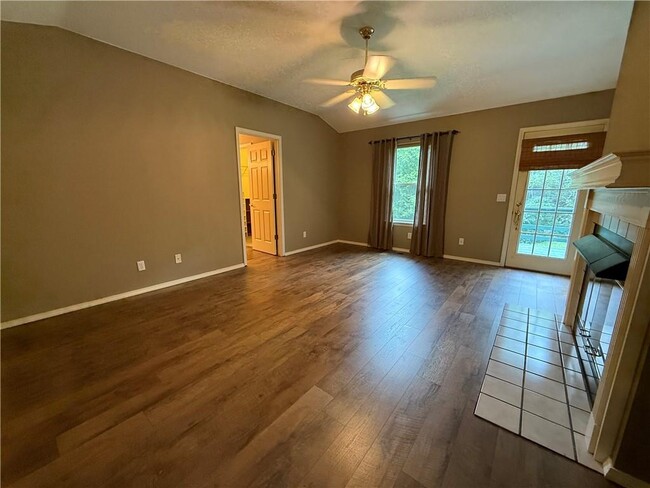Building Photo - 2 Melling Cir