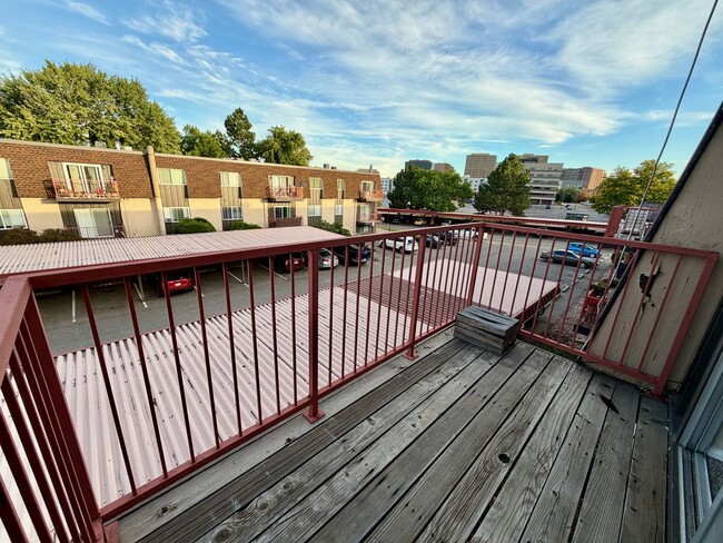 Building Photo - Quiet & Private Condo Retreat in the Heart...