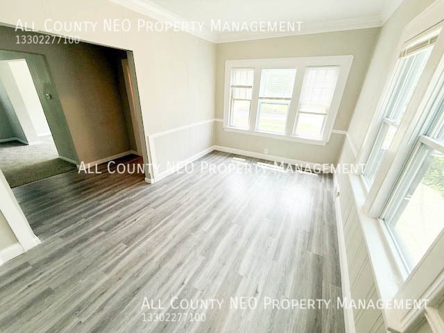 Building Photo - 3845 Summit Park Rd