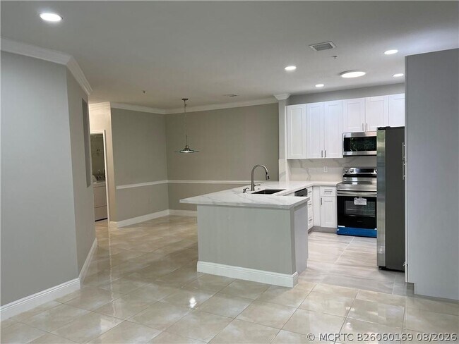 Building Photo - 4602 SW 160th Ave