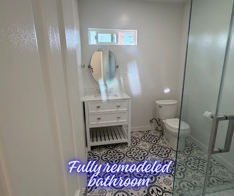 Building Photo - 1517 Idaho Ave