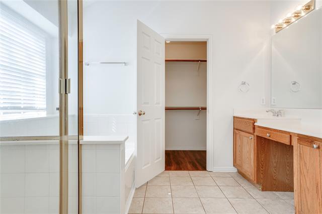 Building Photo - 8611 Ironwood Dr