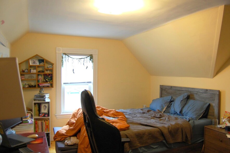Building Photo - 14A Cottage Ave