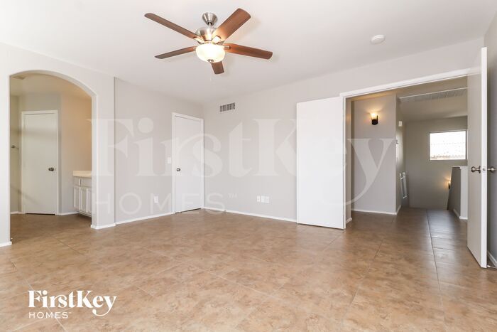 Building Photo - 12909 W Monte Vista Rd