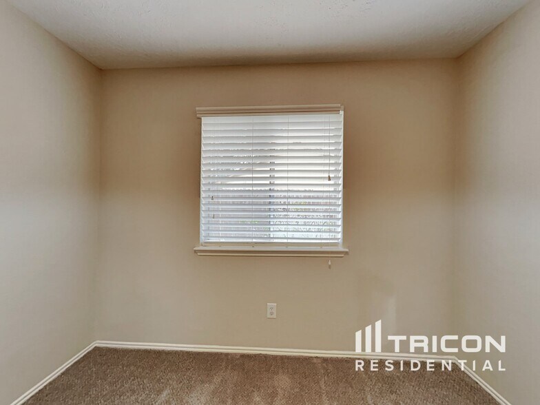 Building Photo - 18807 Danalyn Ct