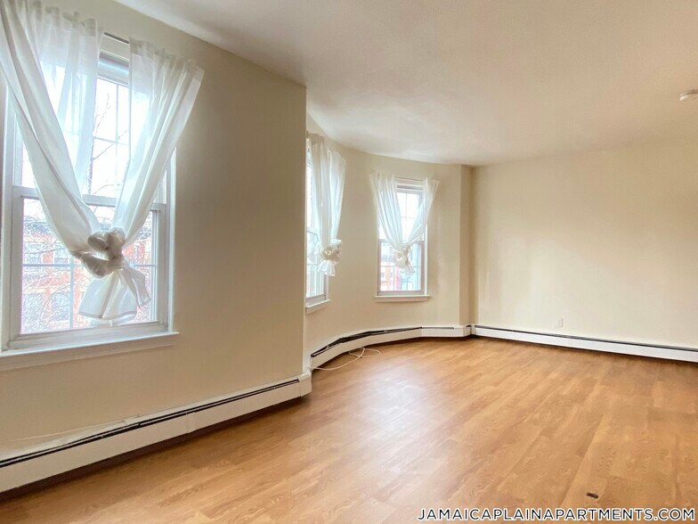 Building Photo - 74 S Huntington Ave