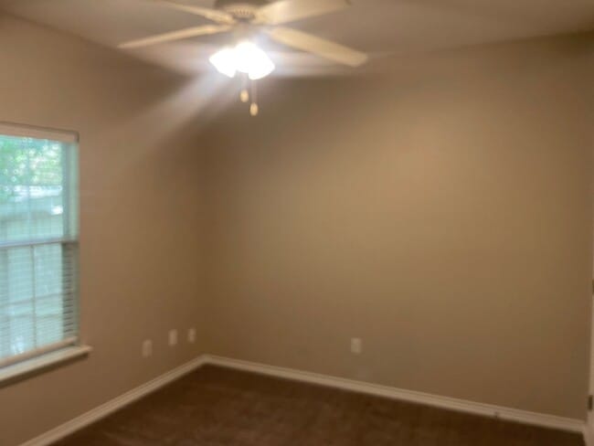 Building Photo - 3 BEDROOM, BELTON ISD