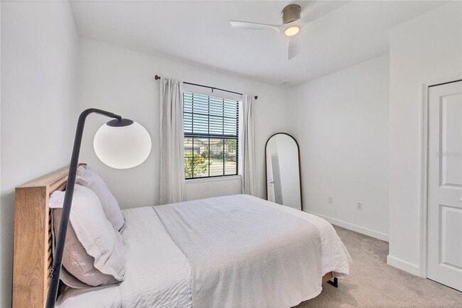 Building Photo - 15716 Barefoot Beach Dr