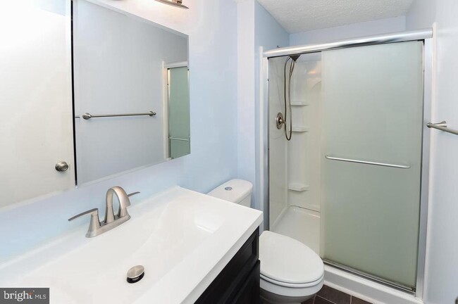Building Photo - 81 Stoneshire Dr