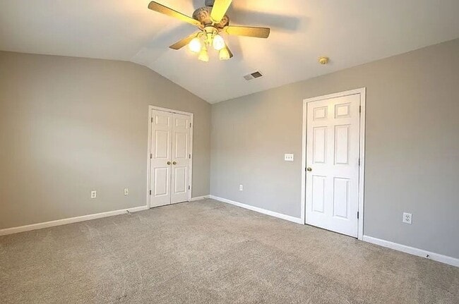 Building Photo - Location, Location!