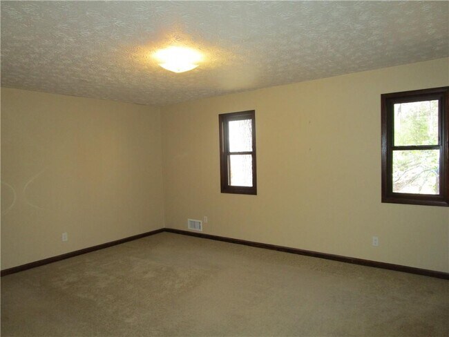 Building Photo - 1623 Rex Dr