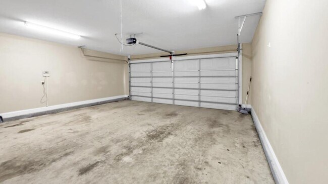 Building Photo - 5073 Branch Point Dr