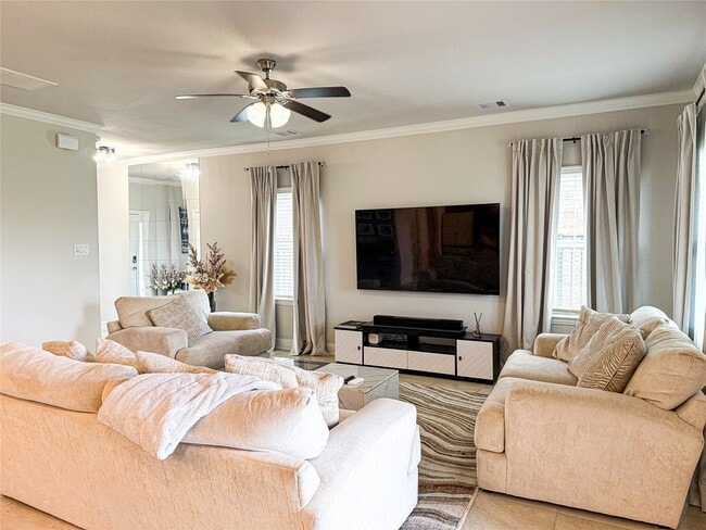 Building Photo - 449 Aurora Creek Ln